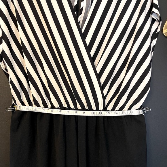 Vertical Striped Batwing Sleeve Wide Leg Jumpsuit - Picture 8 of 10